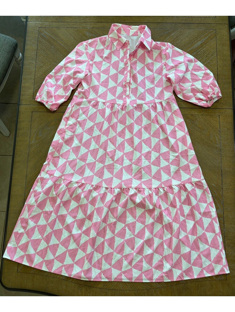Pink and White Geometric Pattern Midi Dress with Puff Sleeves